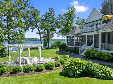 n2301 Knollwood Drive, Lake Geneva, WI 53147