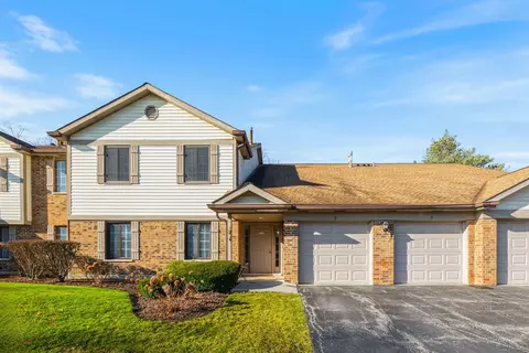 4214 N Mallard Dr #8, Arlington Heights, IL 60004