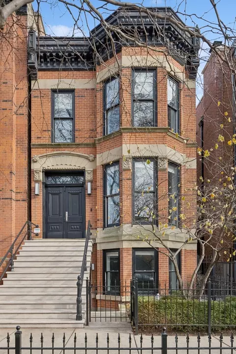 2109 N Cleveland Ave, Chicago, IL 60614