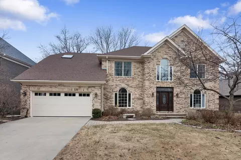 1211 Midwest Ln, Wheaton, IL 60189