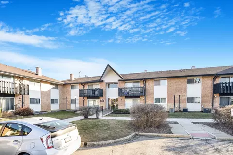 Exterior - 20 B Kingery Quarter Cir #108, Willowbrook, IL 60527 photo 5 of 5