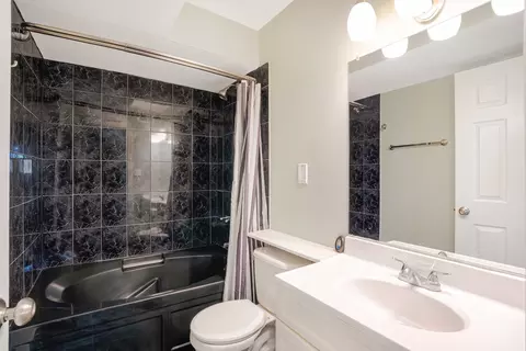 Bath - 20 B Kingery Quarter Cir #108, Willowbrook, IL 60527 photo 2 of 2
