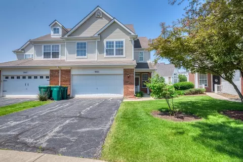 940 Bluebell Cir, Joliet, IL 60431