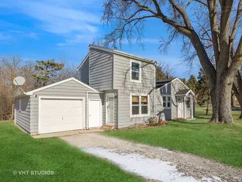 46 W344 Higgins Rd, Hampshire, IL 60140