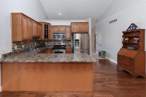 1641 Belclare Rd, Normal, IL 61761 photo 5