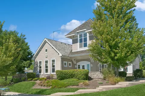3126 Valley Falls St, Elgin, IL 60124 photo 17