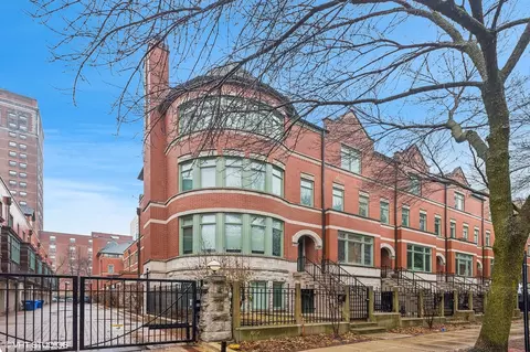 1420 S Prairie Ave, Chicago, IL 60605