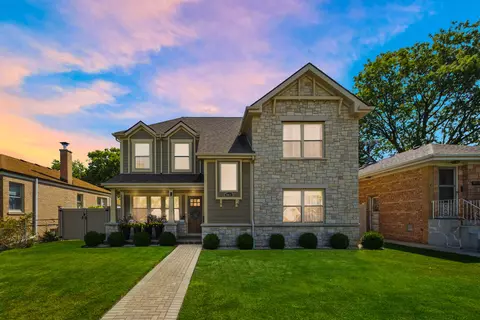 8051 N Oketo Ave, Niles, IL 60714