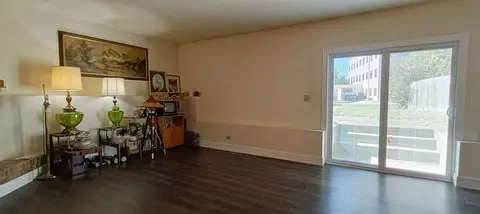 Living - 720 Cheyenne Ln, Elgin, IL 60123 photo 1 of 8