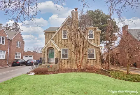 631 N Martin Ave, Waukegan, IL 60085