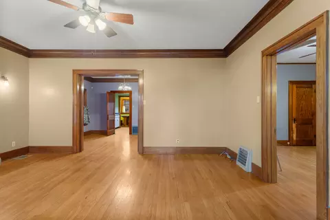 Living - 307 E Griggs St, Mansfield, IL 61854 photo 1 of 4