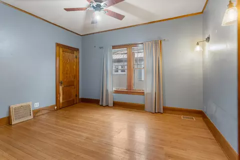 Bedroom - 307 E Griggs St, Mansfield, IL 61854 photo 2 of 5