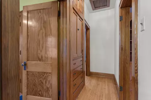 Entry Way - 307 E Griggs St, Mansfield, IL 61854 photo 2 of 2