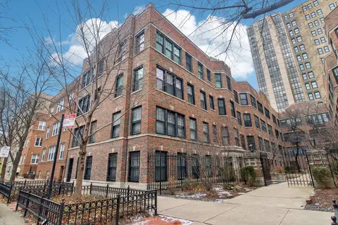 2317 N Commonwealth St #3E, Chicago, IL 60614