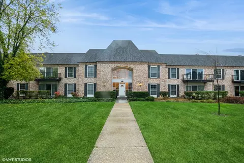 136 Carriage Way Dr #C110, Burr Ridge, IL 60527