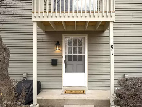 1100 Bunker Hill Ct #A, Wheaton, IL 60189