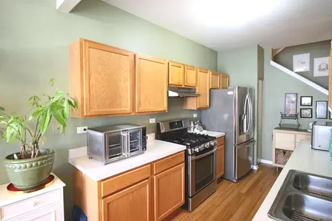 2287 Reflections Dr, Aurora, IL 60502 photo 9