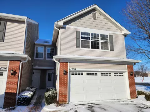 24208 Walnut Cir, Plainfield, IL 60544
