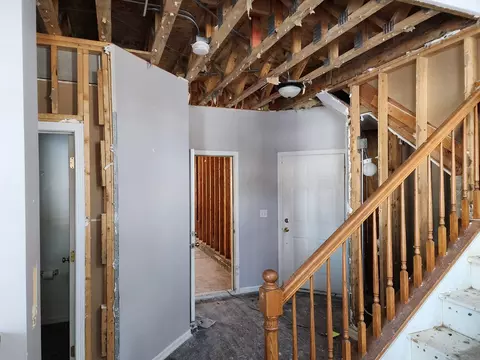 Entry Way - 24208 Walnut Cir, Plainfield, IL 60544 photo 1 of 2