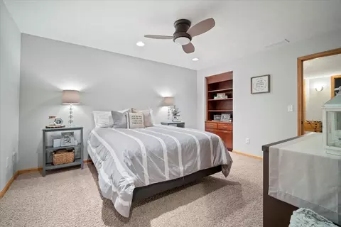 Bedroom - 3304 Stonebridge Dr, Bloomington, IL 61704 photo 1 of 5