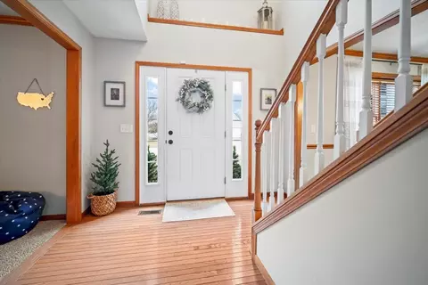 Entry Way - 3304 Stonebridge Dr, Bloomington, IL 61704 photo 1 of 3
