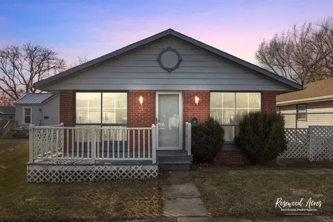 229 S Fulton Ave, Bradley, IL 60915