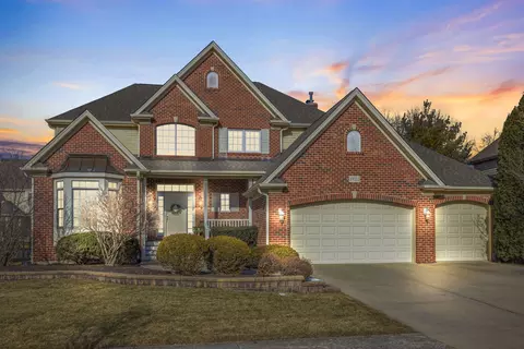 3823 Junebreeze Ln, Naperville, IL 60564