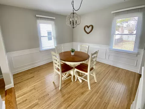 Dining - 119 Maizefield Ave, Bloomington, IL 61701 photo 1 of 2