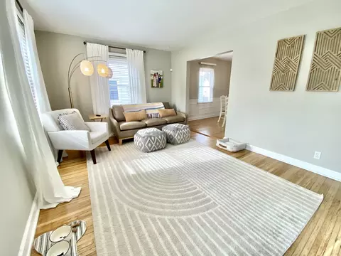 Living - 119 Maizefield Ave, Bloomington, IL 61701 photo 2 of 2