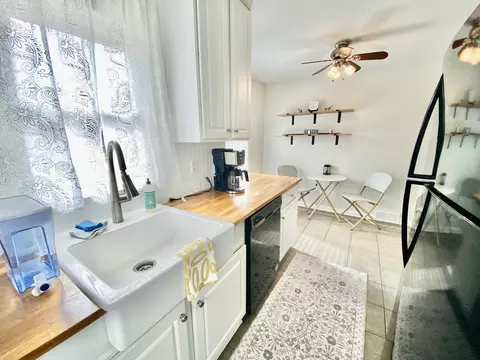 Kitchen - 119 Maizefield Ave, Bloomington, IL 61701 photo 4 of 4