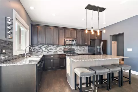 Kitchen - 25111 Island Dr, Plainfield, IL 60544 photo 3 of 4