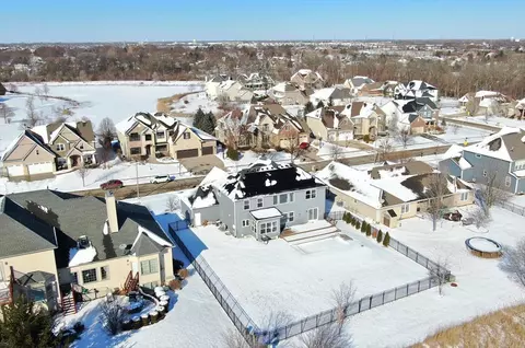 View/Area - 25111 Island Dr, Plainfield, IL 60544 photo 8 of 10