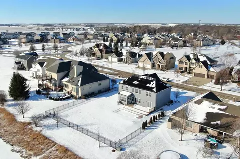 View/Area - 25111 Island Dr, Plainfield, IL 60544 photo 9 of 10