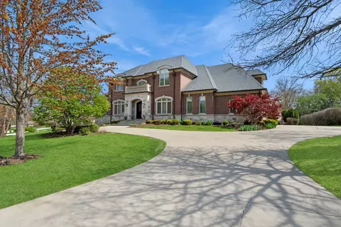6 Ivy Ln, Oak Brook, IL 60523