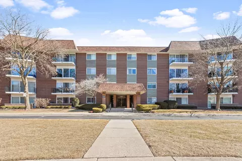 1025 S Fernandez Ave #4F, Arlington Heights, IL 60005