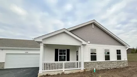 1075 Williamsburg St, Pingree Grove, IL 60140