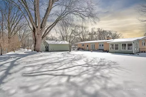 Exterior - 1115 Manhatas Trl, Algonquin, IL 60102 photo 4 of 4