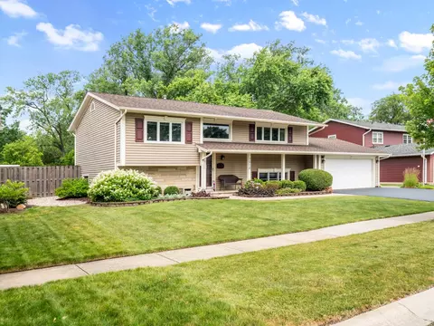 1012 Cheltenham Rd, Elk Grove Village, IL 60007