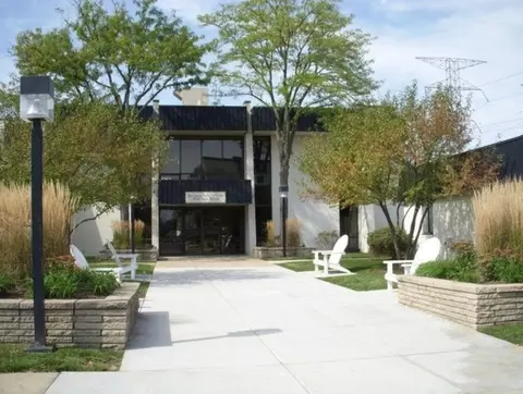 9701 N Dee Rd #5I, Niles, IL 60714