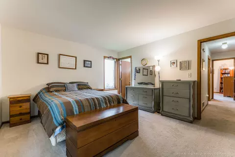Bedroom - 448 W Hillcrest Dr, Dekalb, IL 60115 photo 2 of 4