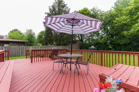 Exterior - 448 W Hillcrest Dr, Dekalb, IL 60115 photo 12 of 13