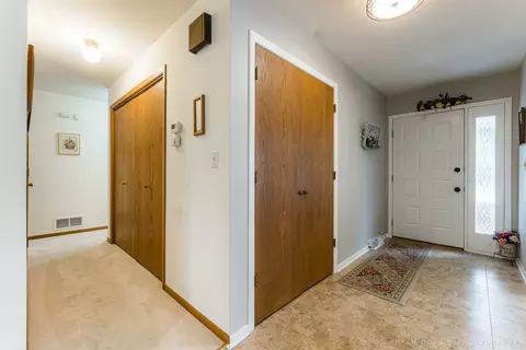 Entry Way - 448 W Hillcrest Dr, Dekalb, IL 60115 photo 1 of 2