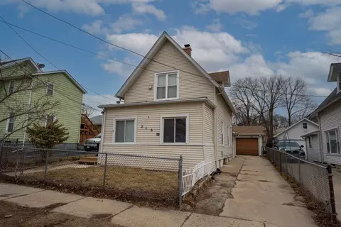 206 Ann St, Elgin, IL 60120 photo 4