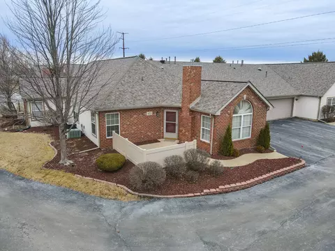455 Stonegate Way #455, Manteno, IL 60950