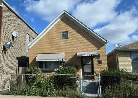 3045 S Lock St, Chicago, IL 60608 photo 1