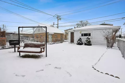 Exterior - 7355 W 58th Pl, Summit, IL 60501 photo 2 of 3