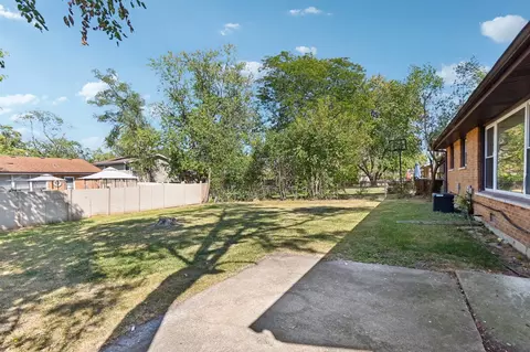 Exterior - 3316 Oak St, Hazel Crest, IL 60429 photo 2 of 3