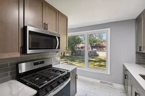 Kitchen - 3316 Oak St, Hazel Crest, IL 60429 photo 4 of 5