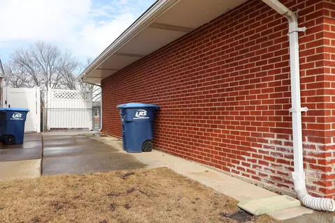 524 Lance Dr, Des Plaines, IL 60016 photo 6