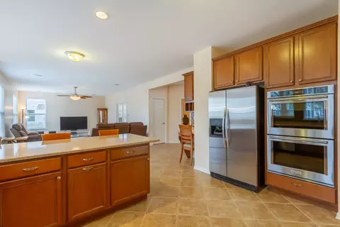 134 Primrose Ln, Bartlett, IL 60103 photo 8